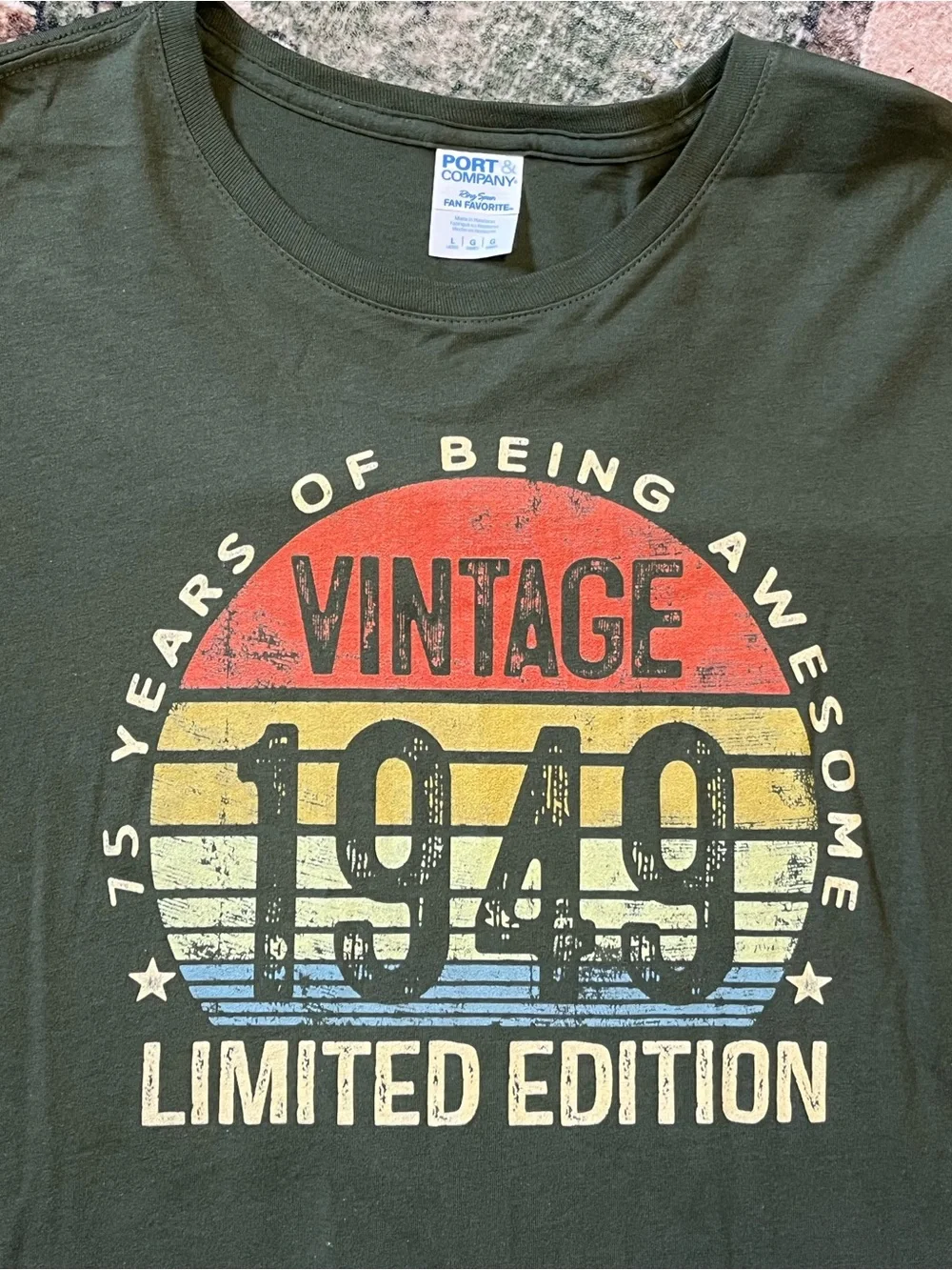 Port and Company Olive Green "Vintage 1949" Short Sleeve Tee Size Large - Picture 2 of 3